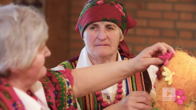 Na Mazowszu, w okolicach Mińska Mazowieckiego mieszkają siostry bliźniaczki, Celina Szymańska i Maria Osica. Panie wypatrują już wiosny, a żeby pożegnać zimę przygotowują Marzannę. 