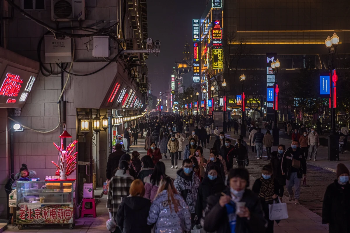 Władze Chin odrzucają przedstawiony przez Światową Organizację Zdrowia plan dalszych badań nad genezą pandemii Covid-19, który nie wyklucza teorii, że koronawirus wyciekł z chińskiego laboratorium – powiedział chiński wiceminister zdrowia.