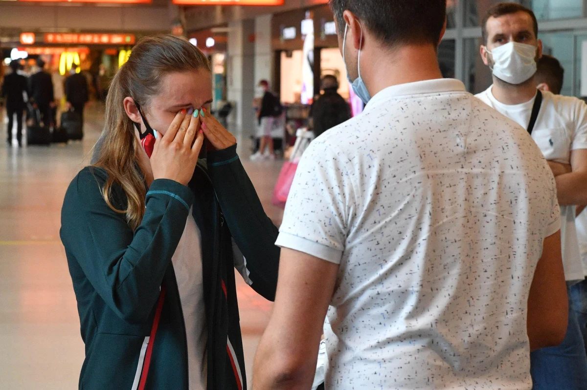 Gdzie leży przyczyna awantury z polskimi pływakami w Tokio? W niedopilnowaniu procedur. To moje zdanie. Ignorowanie reguł, zapisów i systemów, które porządkują nasz świat, jest bardzo głęboko zakorzenione w naszej mentalności. Chyba jedynie bardziej zakorzeniony jest - jak pisał Zygmunt Miłoszewski w powieści "Jak zawsze" - gen polania wódki. Kto zatem odpowiada za procedury w polskim sporcie? I dlaczego często jest to nikt?