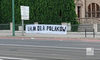 "Wydarzenia": Baner "UAM dla Polaków" zawisł przy Collegium Minus. Władze poznańskiej uczelni reagują