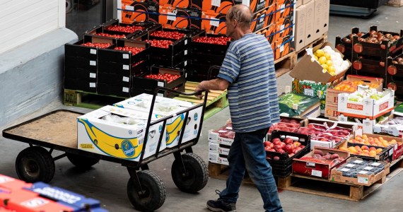 Przybywa ofert w powiatowych urzędach pracy. Potrzebni są głównie ludzie do prostych robót - Vimarsana News