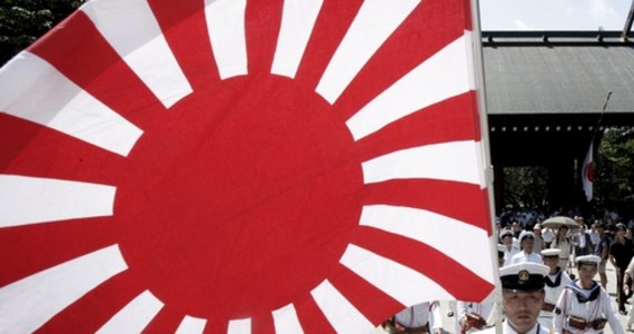 Przy okazji Igrzysk Olimpijskich w Tokio odżyły spory na temat alternatywnej flagi Japonii - z promieniami wokół "wschodzącego słońca" - która odbierana jest przez jej sąsiadów jako symbol okrucieństw drugiej wojny światowej, podobny do nazistowskiej swastyki.