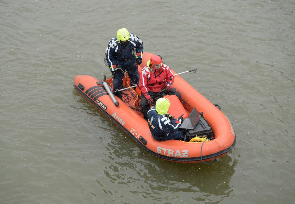 ​Odnaleziono zwłoki 20-letniego mieszkańca Gozdowa, który we wtorek kąpał się w rzece Warcie i nie wyszedł z niej na brzeg - poinformowała dziś Komenda Powiatowa Policji w Kole.