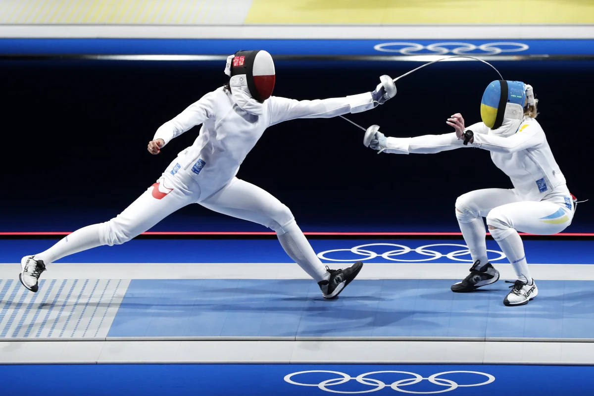 Renata Knapik-Miazga przegrała z reprezentantką Hongkongu Man Wai Vivian Kong 8:15 i odpadła w 1/8 finału olimpijskiego turnieju szpadzistek w Tokio. Wcześniej wyeliminowane zostały Aleksandra Jarecka i Ewa Trzebińska.