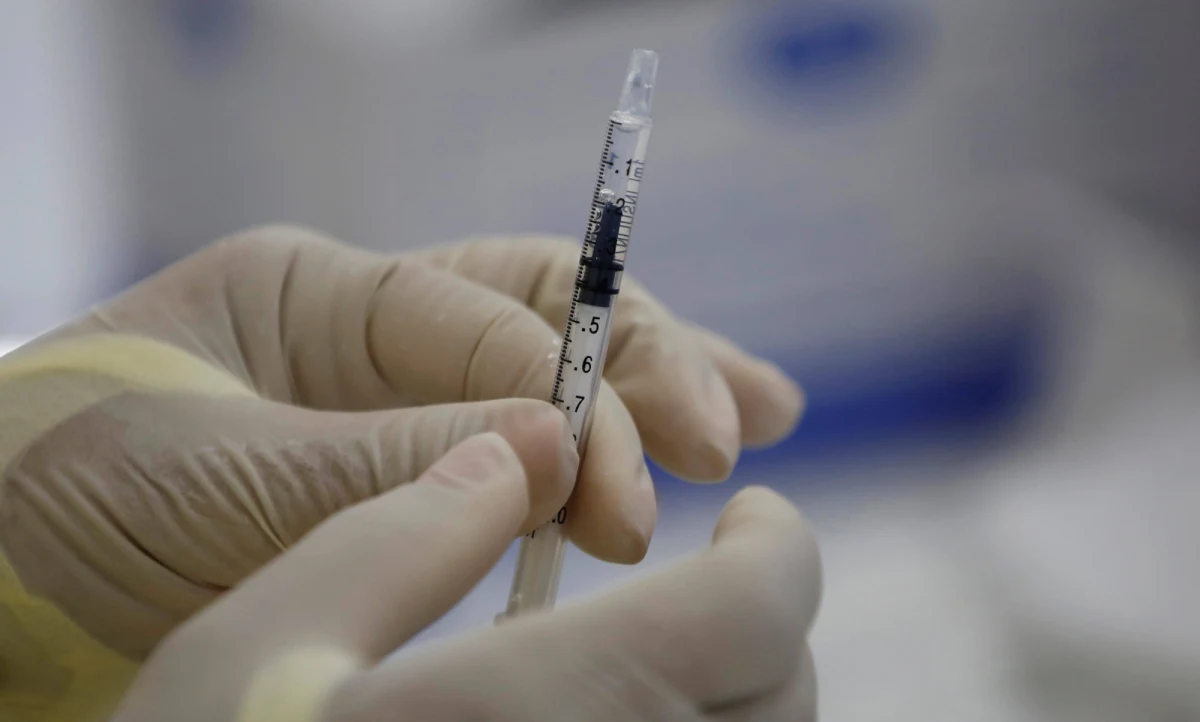 80 proc. zaszczepionych osób w Izraelu, które się zakaziły, nie zainfekowało nikogo w przestrzeni publicznej - głosi raport portalu "The Times of Israel". 