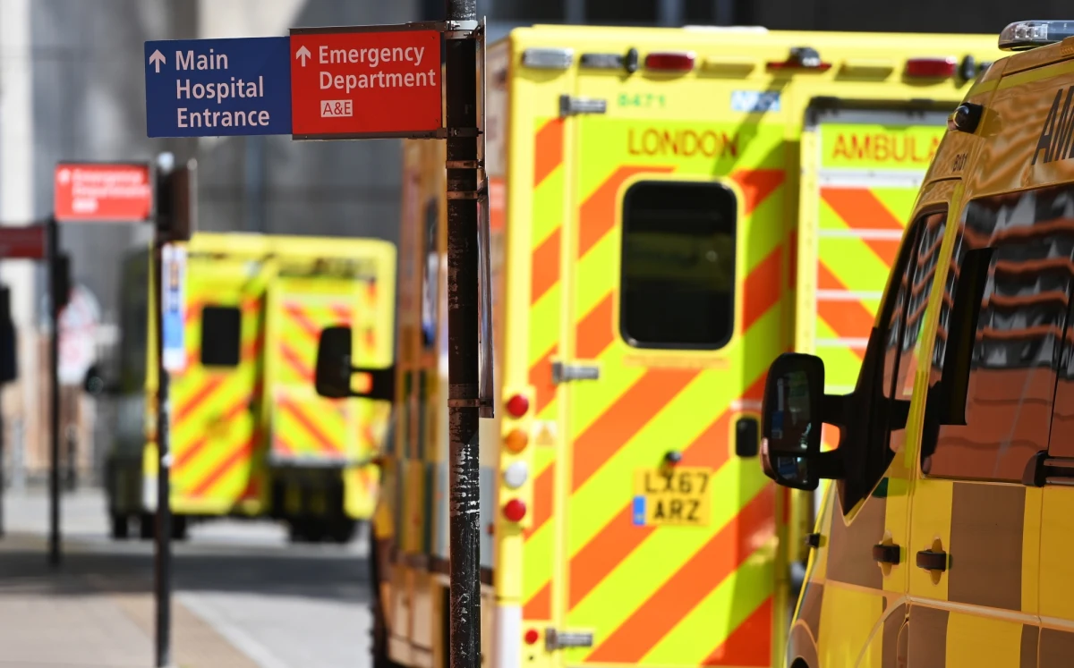 Po raz pierwszy od 19 dni dobowa liczba wykrytych zakażeń koronawirusem w Wielkiej Brytanii spadła poniżej 30 tys. Jak podano, w ciągu minionej doby stwierdzono 29 173 infekcje. Zarejestrowano 28 zgonów z powodu Covid-19. 