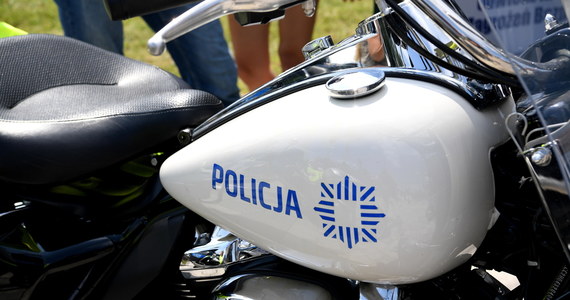 ​Prawie pół tysiąca motocykli kupuje policja - dowiedział się reporter RMF FM Krzysztof Zasada. Ogłoszono właśnie przetarg na 478 maszyn, które trafią do drogówki.