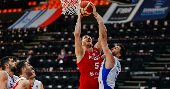 Polscy koszykarze 3x3 przegrali z Belgami 14:16 w swoim siódmym meczu fazy zasadniczej turnieju olimpijskiego w Tokio. Była to ich piąta porażka - i ostatni mecz w igrzyskach.