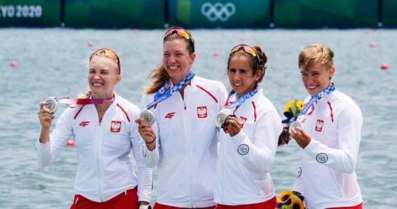 Agnieszka Kobus-Zawojska, Marta Wieliczko, Maria Sajdak i Katarzyna Zillmann wywalczyły srebrny medal w olimpijskim finale wioślarskich czwórek podwójnych. Zwyciężyły Chinki, a trzecie miejsce zajęły Australijki. To pierwszy medal wywalczony przez Polskę w Tokio.