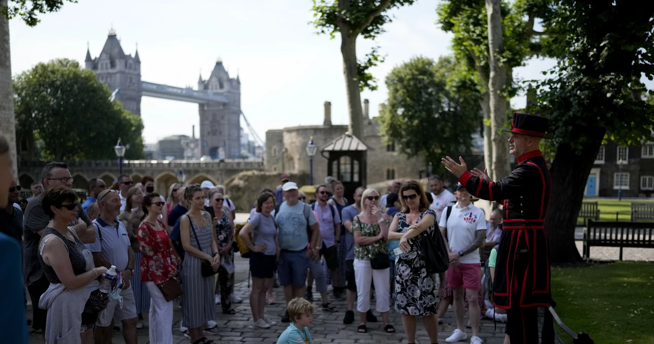 Pierwsza od wybuchu pandemii wycieczka po Tower of London