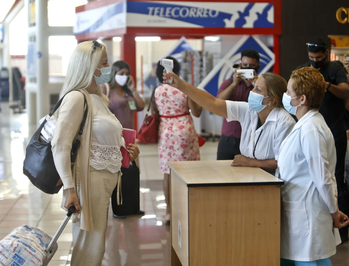 Kubańska szczepionka przeciwko Covid-19 będzie produkowana na skalę przemysłową w Iranie - tak przynajmniej twierdzą kubańskie media. Produkcja preparatu ma się rozpocząć w przyszłym tygodniu. Szczepionka Soberana 2 ma 90-procentową skuteczność - zaznacza rząd w Hawanie.