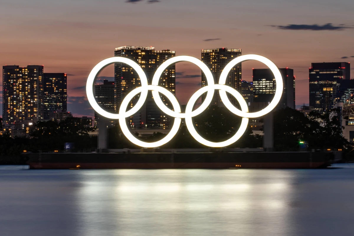 Wszystkie testy na Covid-19 u lekkoatletów, działaczy i ich trenerów dały negatywny wynik. Osoby mogą wrócić do normalnej aktywności - poinformował Australijski Komitet Olimpijski. Wcześniej ponad 60 członków ekipy zostało skierowanych na kwarantannę.