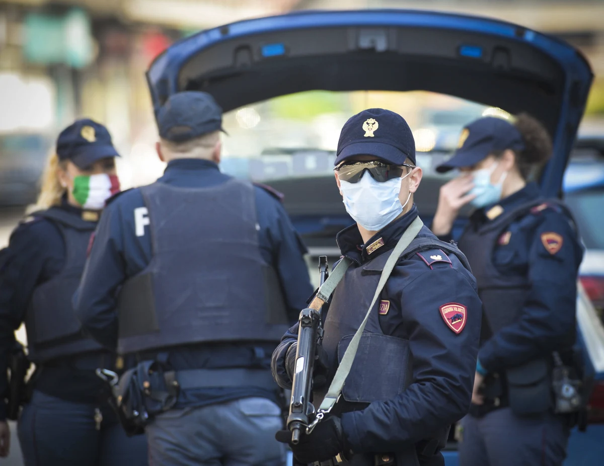 21-letni Polak mieszkający w Brunico w Trydencie na północy Włoch, został aresztowany pod zarzutem zabójstwa swojego sąsiada. Było to, jak wszystko na to wskazuje, morderstwo na tle satanistycznym - podaje lokalne wydanie dziennika "Corriere della Sera".