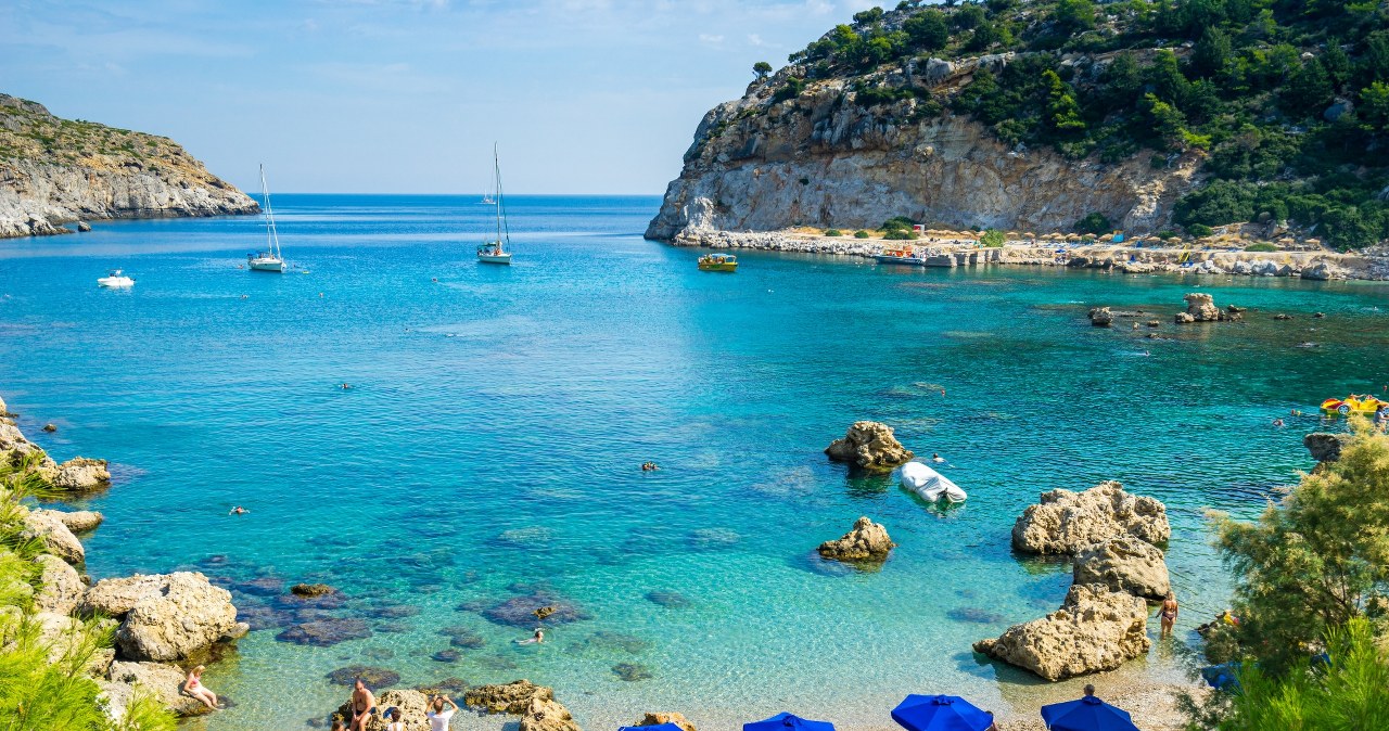 Nazywają ją wyspą róż. Polacy z roku na rok kochają to miejsce coraz bardziej