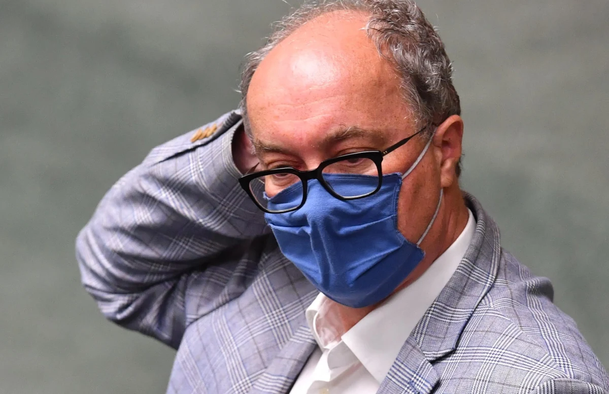 W czwartek przewodniczący Nowej Lewicy Włodzimierz Czarzasty spotkał się z zawieszonymi w prawach członka partii politykami Lewicy; nie zapadły żadne ustalenia, ale jest wola rozmów i polubownego rozwiązania sprawy - powiedział PAP sekretarz klubu Lewicy Dariusz Wieczorek.