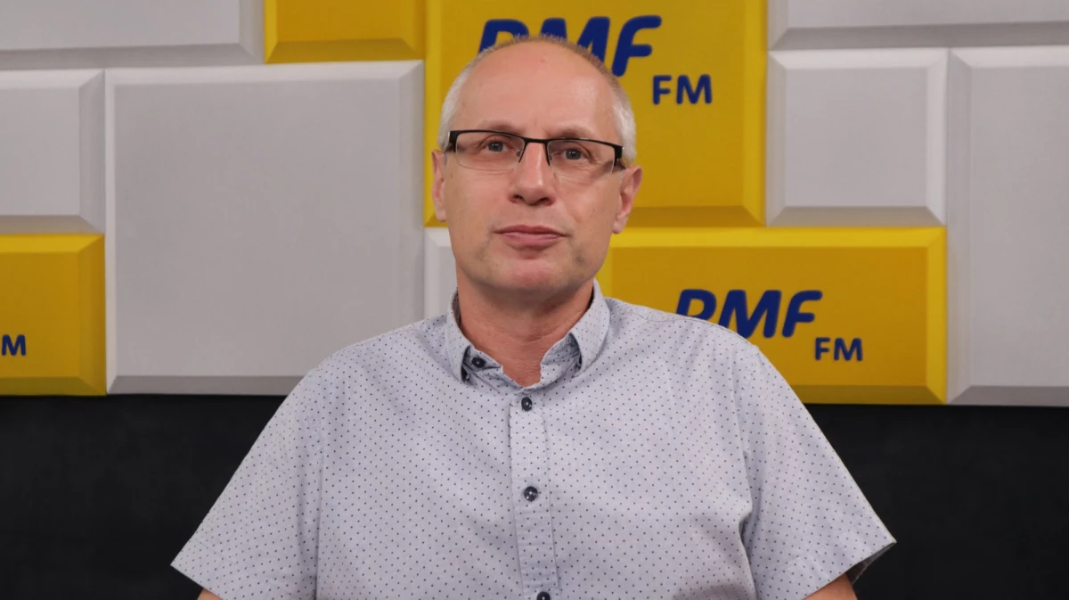 "Data wybuchu Powstania Warszawskiego jest piękna i heroiczna. Ale też tragiczna" - mówi gość Rozmowy w samo południe w RMF FM prof. Paweł Machcewicz. Zdaniem historyka, powstańcom należy się hołd, ale nie można zapominać, że była to jedna z największych tragedii. 