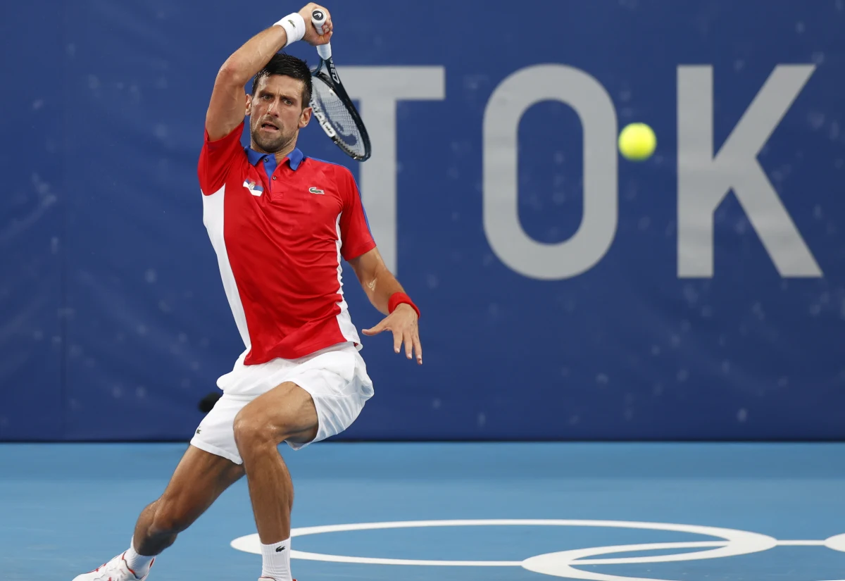 Serb Novak Djokovic przegrał z Niemcem Alexandrem Zverevem 6:1, 3:6, 1:6 i odpadł w półfinale turnieju tenisistów w igrzyskach olimpijskich w Tokio.
