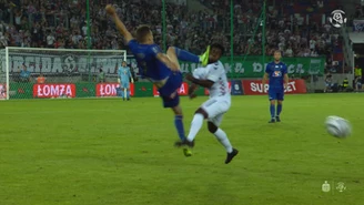 Górnik Zabrze - Lech Poznań. Czerwona kartka za kopnięcie w twarz rywala!