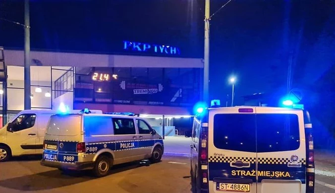 Tychy: 16-latek wszedł na wagon. Poraził go prąd. Życie uratowali mu świadkowie i policja