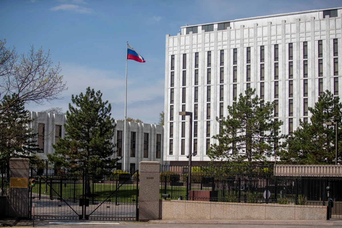 Stany Zjednoczone poprosiły, by 24 dyplomatów rosyjskich, których wizy wkrótce stracą ważność, opuściło USA do 3 września - poinformował ambasador Rosji w Waszyngtonie, Anatolij Antonow.