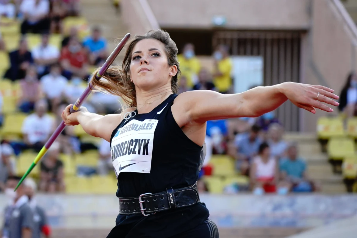 Maria Andrejczyk wynikiem 65,24 w pierwszej próbie osiągnęła minimum i zapewniła sobie awans do finału rzutu oszczepem w igrzyskach olimpijskich w Tokio. Później okazało się, że z obu grup żadna zawodniczka nie zbliżyła się do rezultatu Polki.