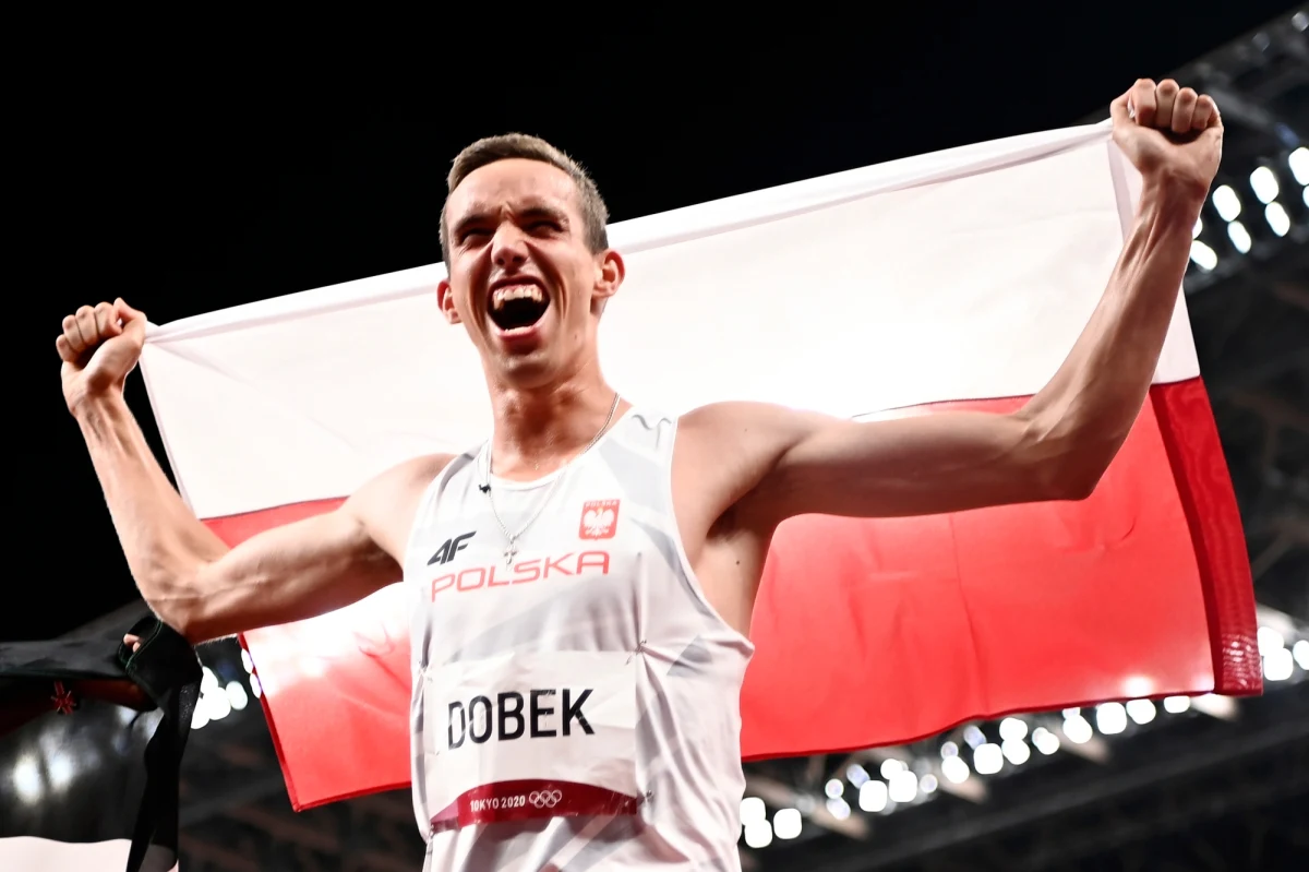 Fantastyczny występ Polaka w Tokio! Patryk Dobek zdobył brązowy medal w biegu finałowym na 800 metrów! To pierwszy medal igrzysk olimpijskich w historii startów Polaków na tym dystansie i osmy w tegorocznej imprezie. 