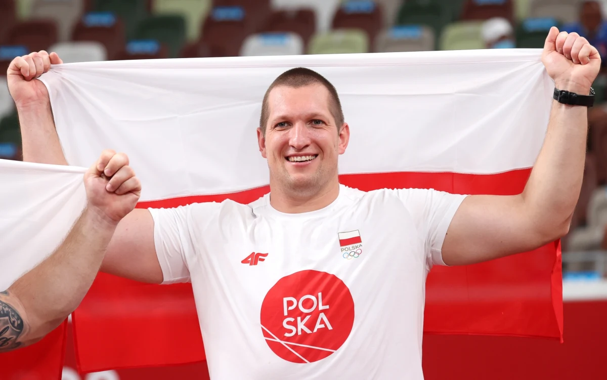 Imponujący przeważnie spokojem Wojciech Nowicki zaprezentował takie podejście także w finale rzutu młotem w Tokio i wywalczył złoty medal olimpijski. "Podszedłem do tych zawodów jak do treningu" - przyznał 32-letni zawodnik.