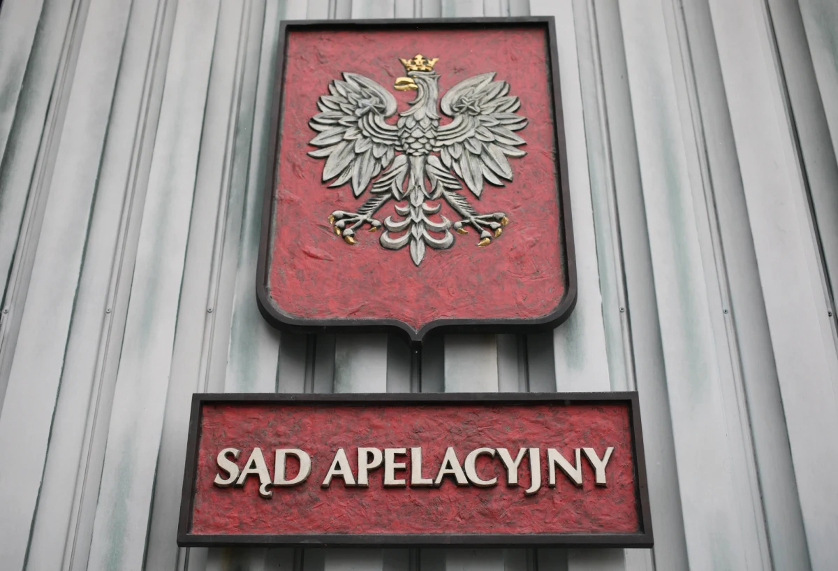 Sąd Apelacyjny w Warszawie zdecydował, że materiały ws. afery GetBack, w której pierwszy akt oskarżenia został skierowany do sądu jesienią ub.r., są wystarczające, by sprawę można było rozpoznać. Wcześniej Sąd Okręgowy w Warszawie chciał zwrócić sprawę do uzupełnienia Prokuraturze Regionalnej, ale oskarżyciel publiczny się odwołał.