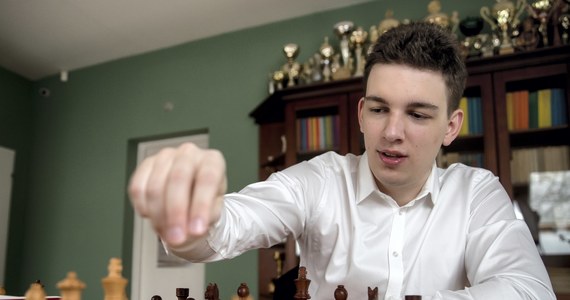 Arcymistrz Jan-Krzysztof Duda został pierwszym polskim triumfatorem turnieju o Puchar Świata w szachach. Polak pokonał Rosjanina Siergieja Karjakina.