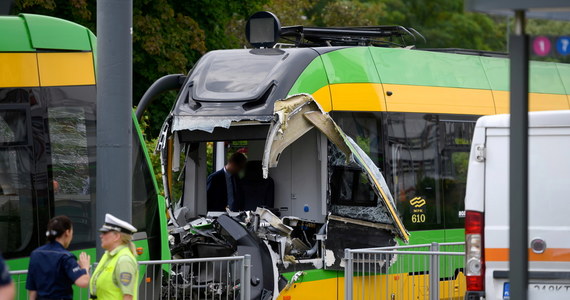 Poznańska policja bada pod nadzorem prokuratury okoliczności zderzenia tramwajów. Do wypadku doszło wczoraj około południa w Poznaniu. W zdarzeniu poszkodowanych zostało 31 osób.