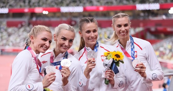 Zawodniczki polskiej sztafety 4x400 m, która wywalczyła srebrny medal olimpijski w Tokio, zgodnie przyznały, że w finałowym biegu dały z siebie wszystko. "Trener powiedział, że jak nogi odmówią posłuszeństwa, to mamy biec sercem" - przyznała Małgorzata Hołub-Kowalik.