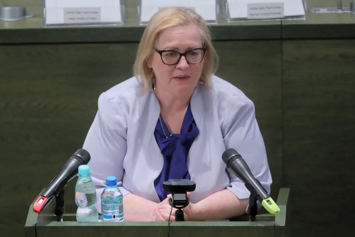 Osobiście nie zgadzam się z wyrokiem TSUE z 15 lipca ani postanowieniem wiceprezes TSUE z 14 lipca; jednak jako I prezes muszę zadbać o Sąd Najwyższy i całe sądownictwo, spróbować zakończyć tę wojnę polsko-polską w wymiarze sprawiedliwości - pisze dla "Dziennika Gazety Prawnej" Małgorzata Manowska.