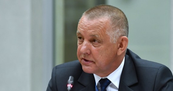 Sejmowa komisja regulaminowa zajmie się wnioskiem o wyrażenie zgody przez Sejm na pociągnięcie do odpowiedzialności karnej prezesa Najwyższej Izby Kontroli. Z wnioskiem o uchylenie immunitetu Mariana Banasia wystąpił pod koniec lipca Prokurator Generalny. Posiedzenie komisji ma się rozpocząć o godz. 15.