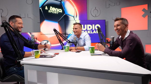 W trzecim odcinku programu "Studio Ekstraklasa" gośćmi Sebastiana Staszewskiego byli Sławomir Peszko i Radosław Majewski. W każdym odcinku eksperci podsumowują najciekawsze wydarzenia kolejki PKO Bank Polski Ekstraklasy. Oglądaj w każdy poniedziałek o 20:00 NA ŻYWO w Interii! Partnerem projektu jest PKO Bank Polski.