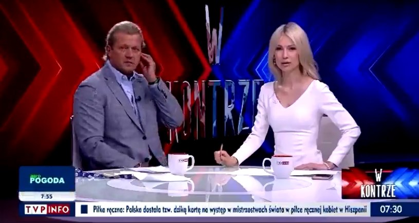 Miał być żart, wyszedł festiwal żenady - tak w dużym skrócie można opisać sytuację, do której doszło ostatnio na antenie TVP Info. Jarosław Jakimowicz, który prowadzi tam program "W kontrze" w parze z Magdaleną Ogórek, próbował być autoironiczny, ale widzowie nie pozostawili na nim suchej nitki, przypominając m.in., że na TVP z publicznych pieniędzy przeznaczono 2 mld zł.