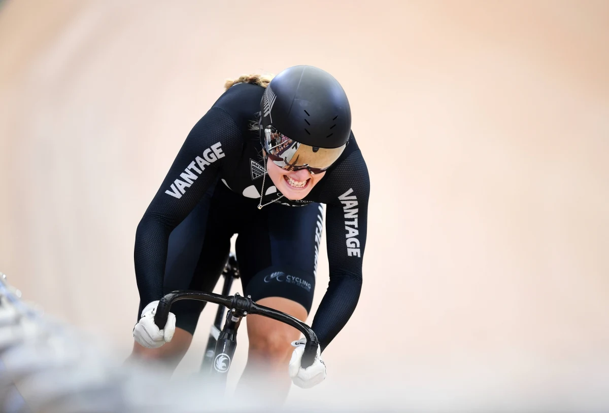 Zmarła 24-letnia kolarka z Nowej Zelandii Olivia Podmore. W 2016 roku reprezentowała swój kraj podczas igrzysk w Rio de Janeiro.

