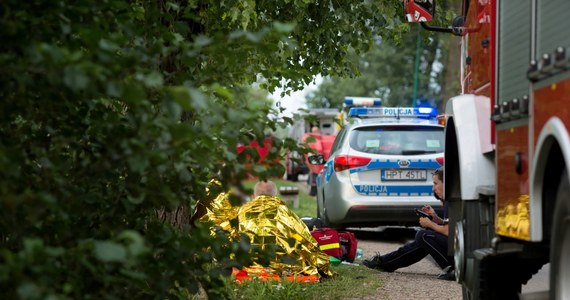 Prokuratura rejonowa w Piszu wszczęła śledztwo w sprawie wczorajszego wypadku na pobliskiej rzece. Jacht zahaczył tam o linię wysokiego napięcia. Dwie osoby zostały ranne. Utonął 14-latek, który ruszył na pomoc. 