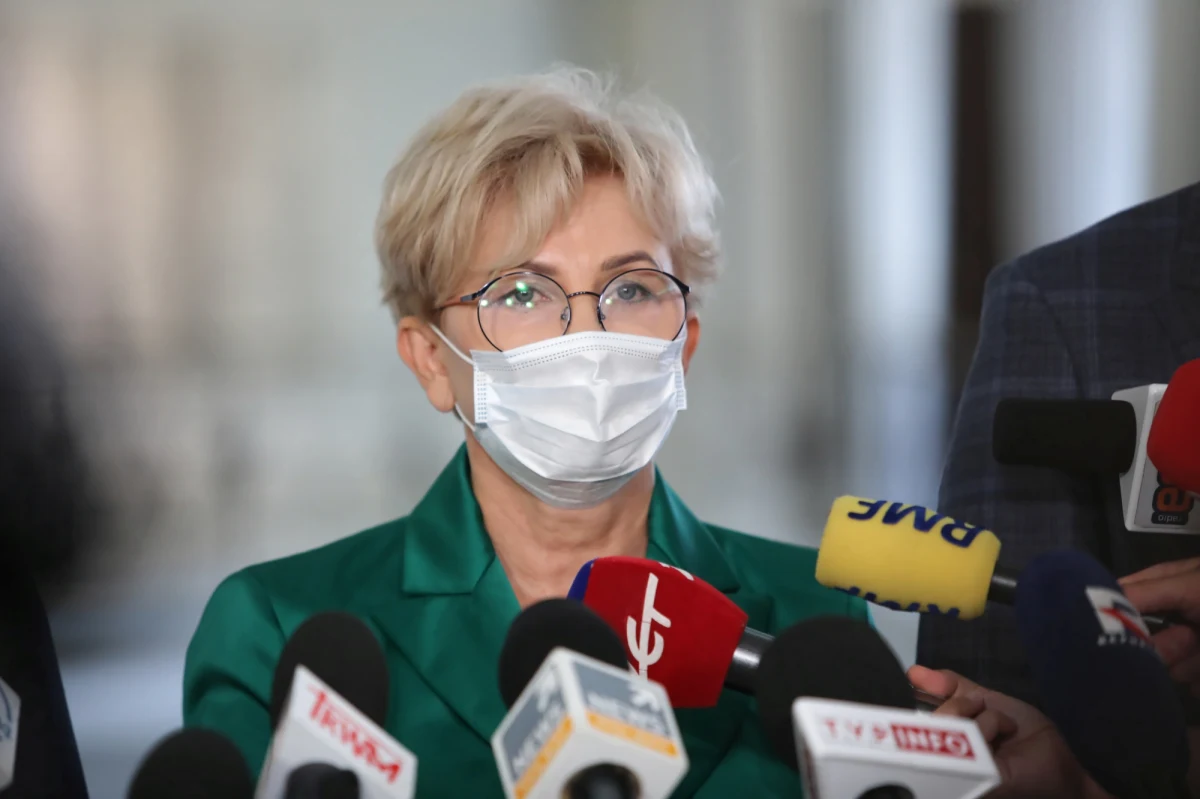 Premier Mateusz Morawiecki przyjął dymisję Iwony Michałek z funkcji wiceminister rozwoju, pracy i technologii. Taką informację przekazał rzecznik rządu Piotr Müller.