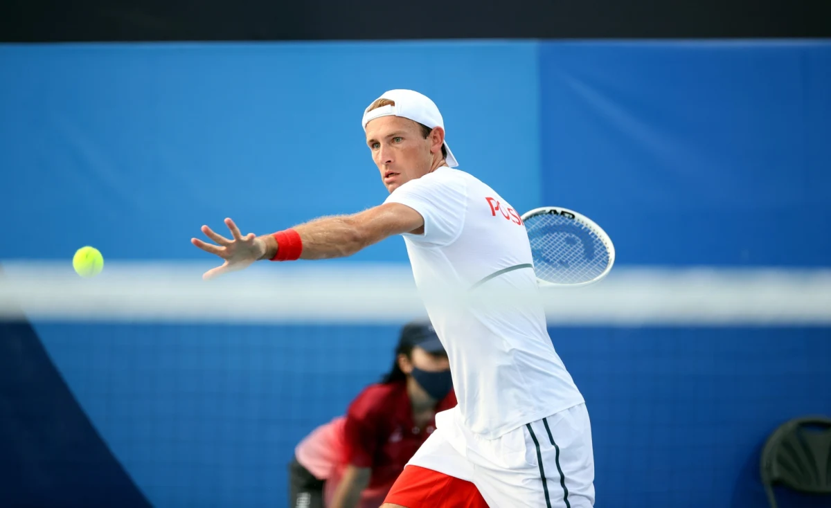 Rozstawieni z numerem piątym Łukasz Kubot i Brazylijczyk Marcelo Melo przegrali z rosyjsko-serbską parą Asłanem Karacjewem i Dusanem Lajovicem 4:6, 4:6 w drugiej rundzie debla tenisowego turnieju ATP na twardych kortach w Toronto (pula nagród 2,85 mln dolarów).