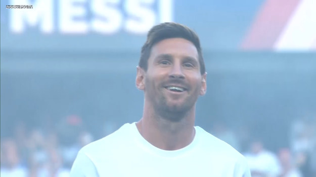 Leo Messi porozumiał się z Paris Saint-Germain w sprawie kontraktu i przez dwa najbliższe sezony będzie reprezentował barwy paryskiego klubu.
