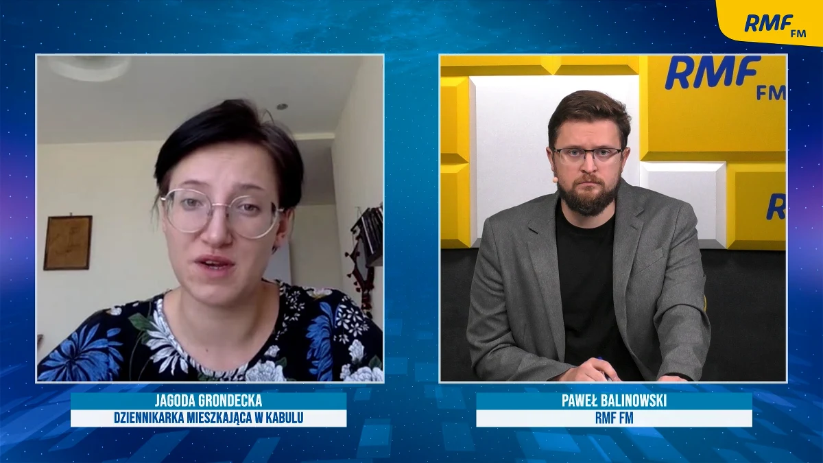 "Afgańczycy czują się rozczarowani, czują się porzuceni. Są wściekli również na swoją klasę rządzącą - zwłaszcza po ucieczce prezydenta z kraju. Czują się po prostu zdradzeni, sprzedani" - powiedziała w Rozmowie w samo południe w RMF FM Jagoda Grondecka - polska dziennikarka mieszkająca w Kabulu. „Mieszkańcy relacjonują, że w wielu dystryktach kobietom zabroniono wychodzić z domu bez męskiego opiekuna, że kobiety wygnano z ich biur, z miejsc gdzie pracowały. Zabroniono im tam wracać" – mówiła.  