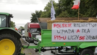 Sampława: Agrounia zablokowała drogę. Protest rolników