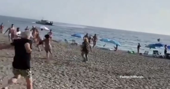 Grupa kilkunastu plażowiczów zatrzymała podczas minionego weekendu na plaży w miejscowości Sorvilan, w pobliżu miasta Grenada w południowej Hiszpanii, dwóch handlarzy narkotyków, którzy dostarczyli haszysz łodzią z marokańskiego wybrzeża.