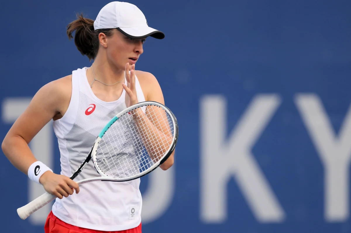 Iga Świątek i amerykańska tenisistka Betthanie Mattek-Sands awansowały do drugiej rundy debla w turnieju WTA 1000 na kortach twardych w Cincinnati. Polka poznała także swoją rywalkę w drugiej rundzie singla. Będzie nią Tunezyjka Ons Jabeur.