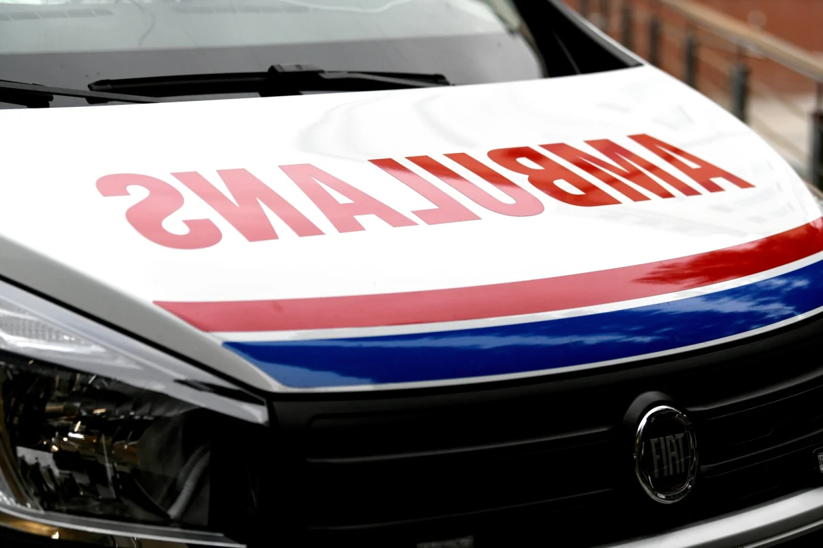 "Na razie nie wiemy, czy wycofamy nasze wypowiedzenia, ale cieszymy się, że wreszcie ktoś chce z nami rozmawiać" - mówi w rozmowie z RMF FM ratownik medyczny z Gorzowa Wielkopolskiego Michał Jabłoński. Na początku tygodnia wszyscy zatrudnieni w tamtejszym pogotowiu na kontraktach złożyli wypowiedzenia. 