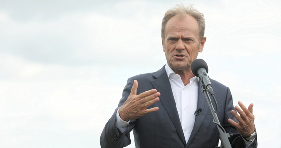 Lider PO Donald Tusk wezwał do podjęcia wszelkich możliwych działań, by przeciwdziałać zbliżającej się katastrofie klimatycznej. Przekonywał, że konieczne jest włączenie tej kwestii do priorytetów państwa oraz sojusz m.in. nauki i polityki. Tu nie może być rozbieżnych interesów - mówił.