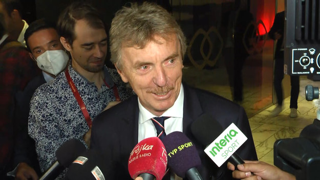 Cezary Kulesza może liczyć na moją pomoc. Będę chciał pomóc m.in w organizacji w Polsce mistrzostw Europy kobiet. Jak będzie wyglądała kadencja nowego prezesa? Spokojnie, zobaczymy - powiedział tuż po wyborach na nowego prezesa PZPN były szef związku Zbigniew Boniek.