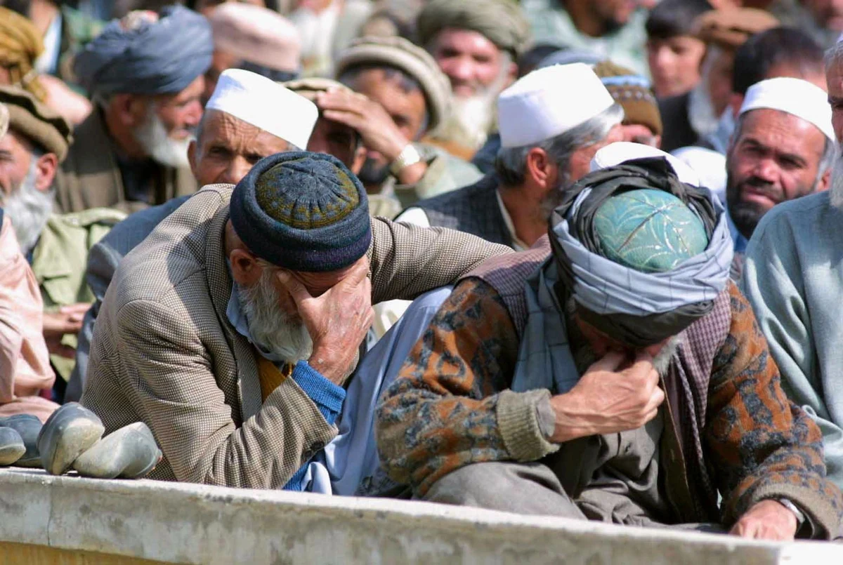 ​Ahmad Masud, syn przywódcy mudżahedinów i Sojuszu Północnego Ahmada Szaha Masuda, oznajmił na łamach "Washington Post", że kontroluje część terytorium Afganistanu i zamierza walczyć z talibami. Zaapelował też do USA o pomoc.