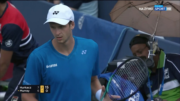 Skrót z meczu Hubert Hurkacz - Andy Murray.
Hubert Hurkacz pokonał 7:6 (4), 6:3 jednego z najlepszych tenisistów XXI wieku Andy Murraya w II rundzie turnieju Masters 1000 w Cincinnati. W czwartek o ćwierćfinał zagra z brązowym medalistą igrzysk olimpijskich Hiszpanem Pablo Carreno Bustą.
