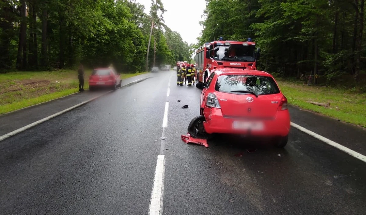 ​Przy wjeździe do Olsztyna od strony Gietrzwałdu na drodze krajowej nr 16 zderzyło się pięć samochodów osobowych - poinformował oficer prasowy policji w Olsztynie Rafał Prokopczyk.